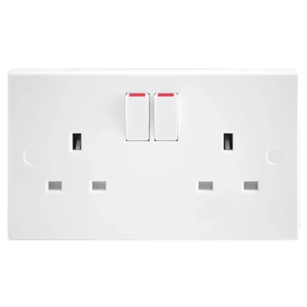 13a Switched Socket Double V406 Elite