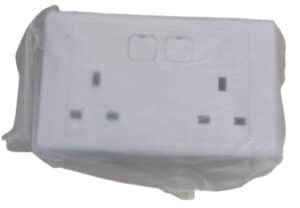 Chint Switched Multi-functional Socket Outlet 13a 2g 250v 3pin White #41920 Np