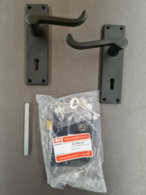 2l-dy677-25-95 2 Lever Yale Gold Alum Handle Union Lock